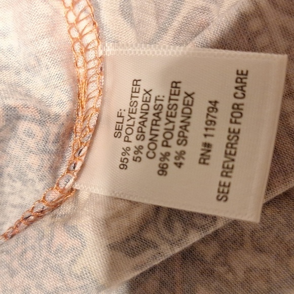 A women's One World casual stretch 3/4 sleeve plus size top 1X - Picture 4 of 4